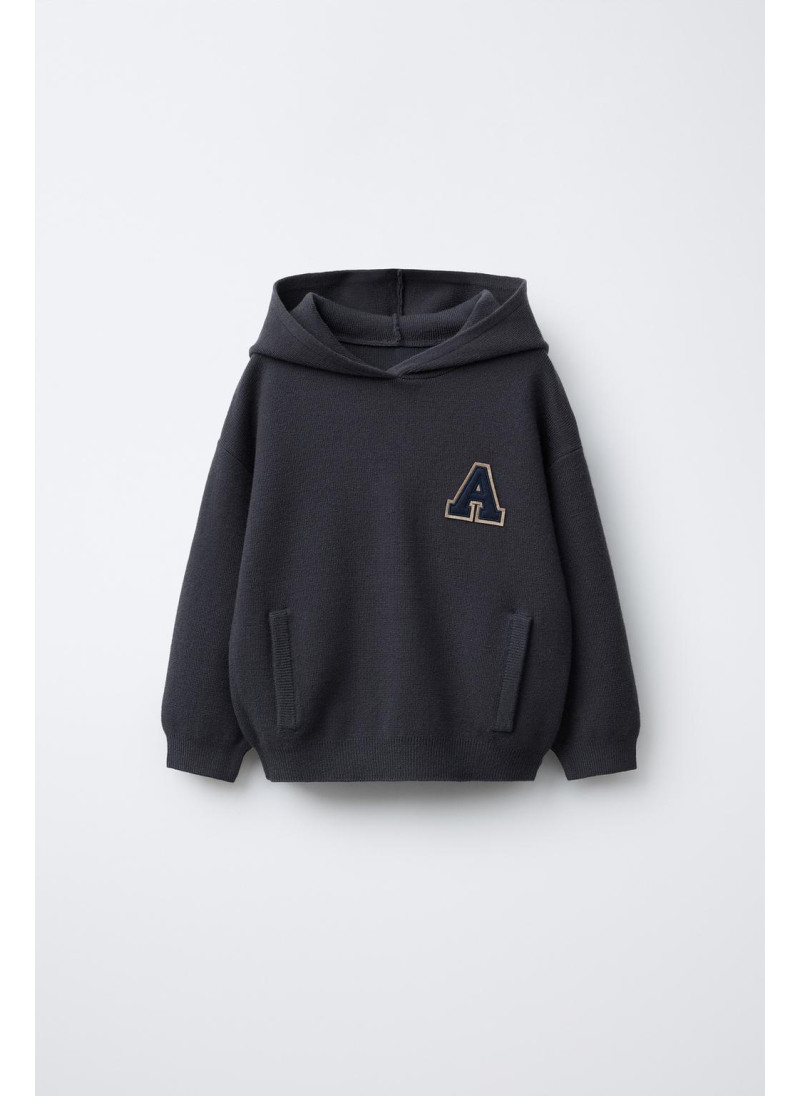 Джемпер с вязаными буквами ...