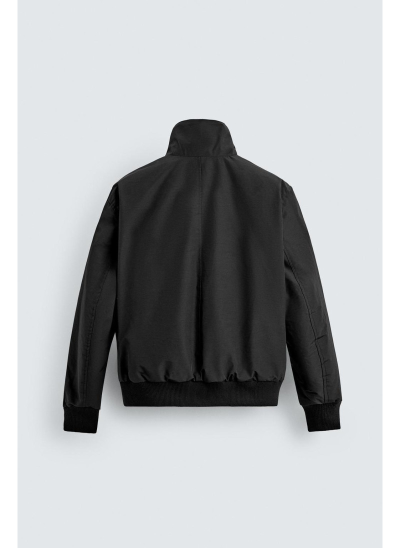 Пуховик с водоотталкивающей отделкой Пуховик с водоотталкивающей отделкой