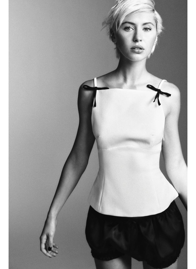 Топ на бретельках с бантами