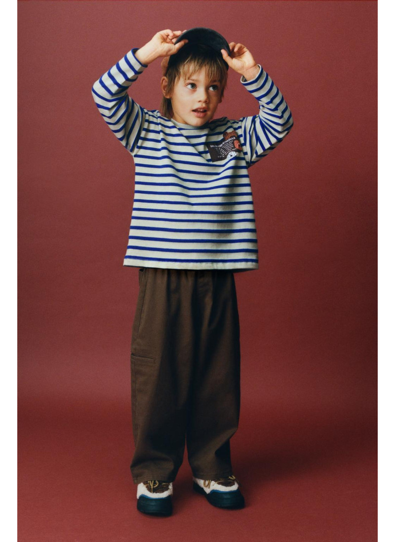 ЛОНГСЛИВ В ПОЛОСКУ С НАШИВК...