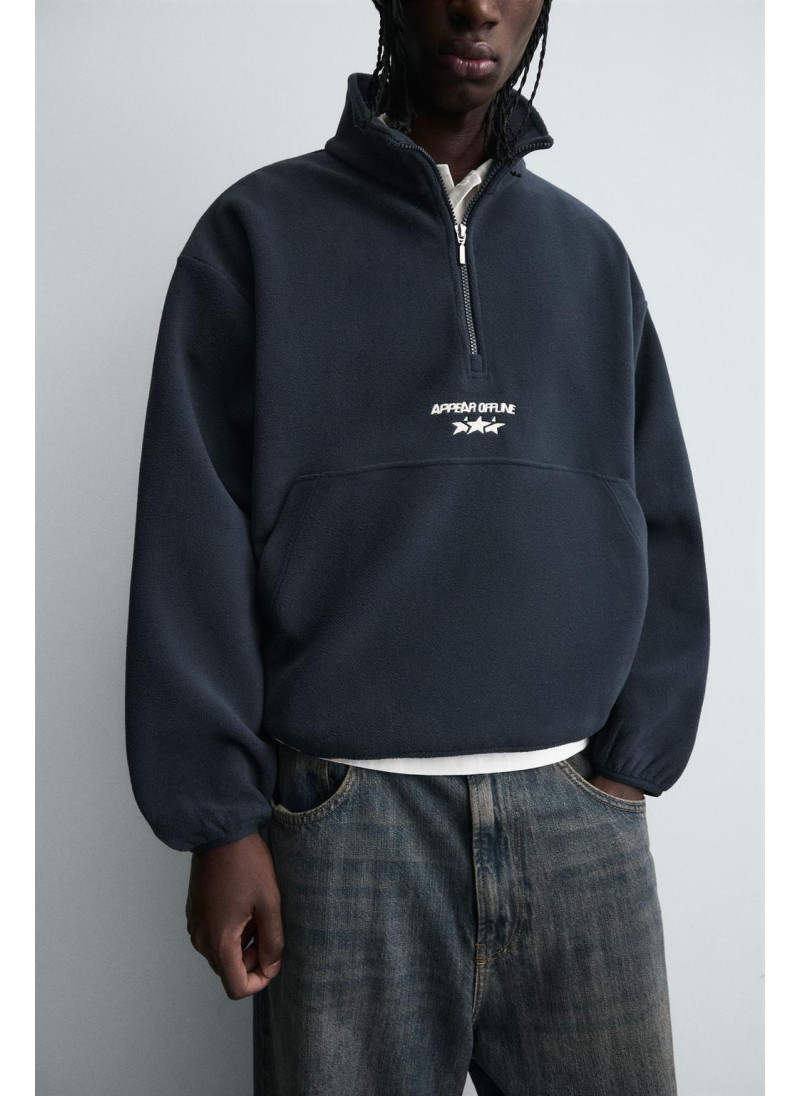 ТОЛСТОВКА ИЗ ПОЛАРФЛИСА НА МОЛНИИ С ВЫШИВКОЙ ТОЛСТОВКА ИЗ ПОЛАРФЛИСА НА МОЛНИИ С ВЫШИВКОЙ