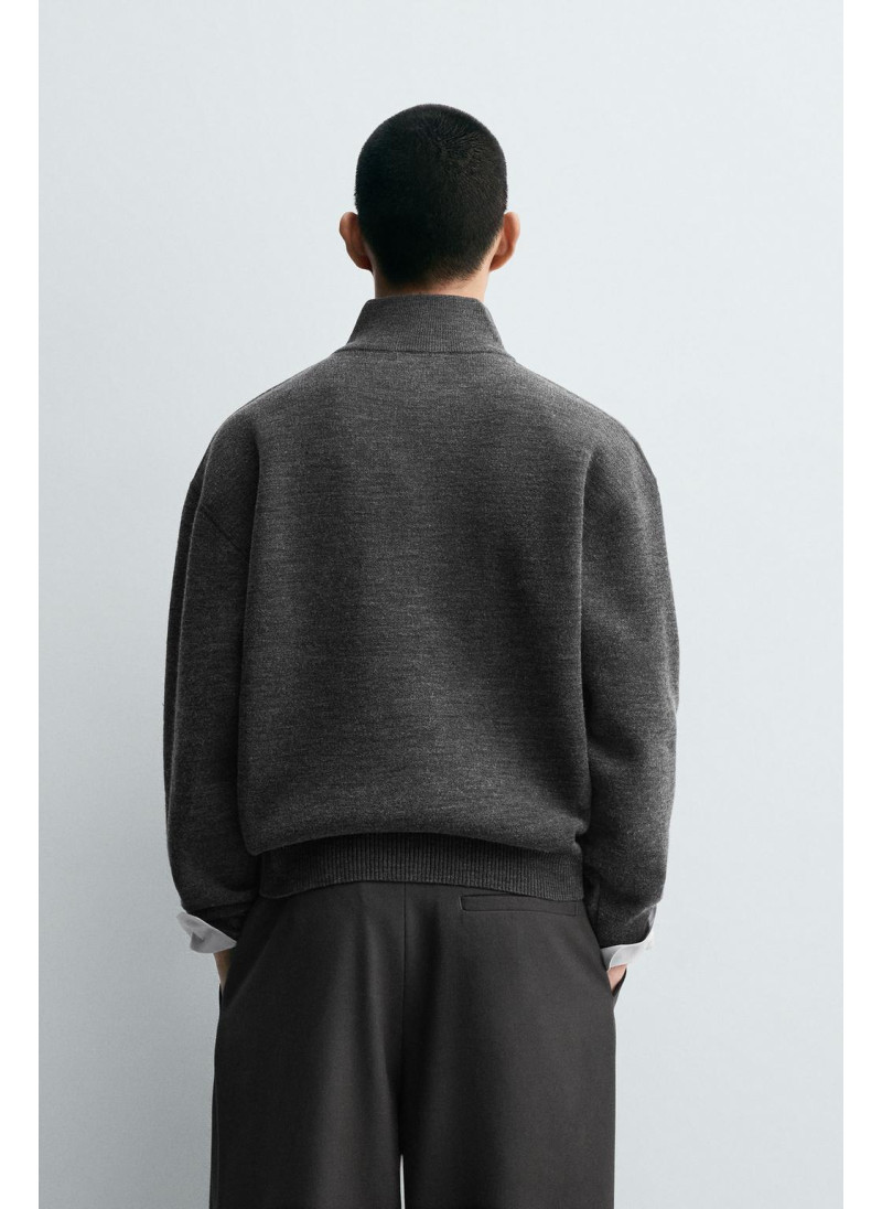 Джемпер с застежкой на молнии до четверти Джемпер с застежкой на молнии до четверти