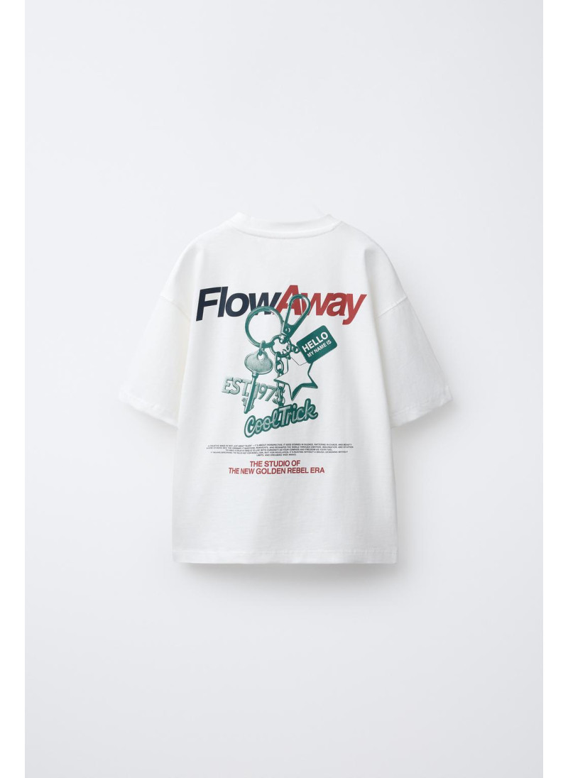 Футболка с принтом брелока Футболка с принтом брелока