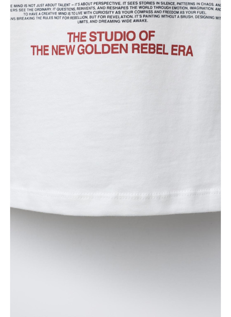 Футболка с принтом брелока Футболка с принтом брелока