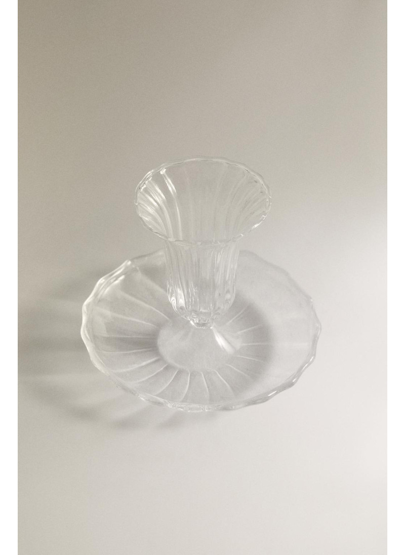 Свечдержатель из прозрачного стекла Свечдержатель из прозрачного стекла