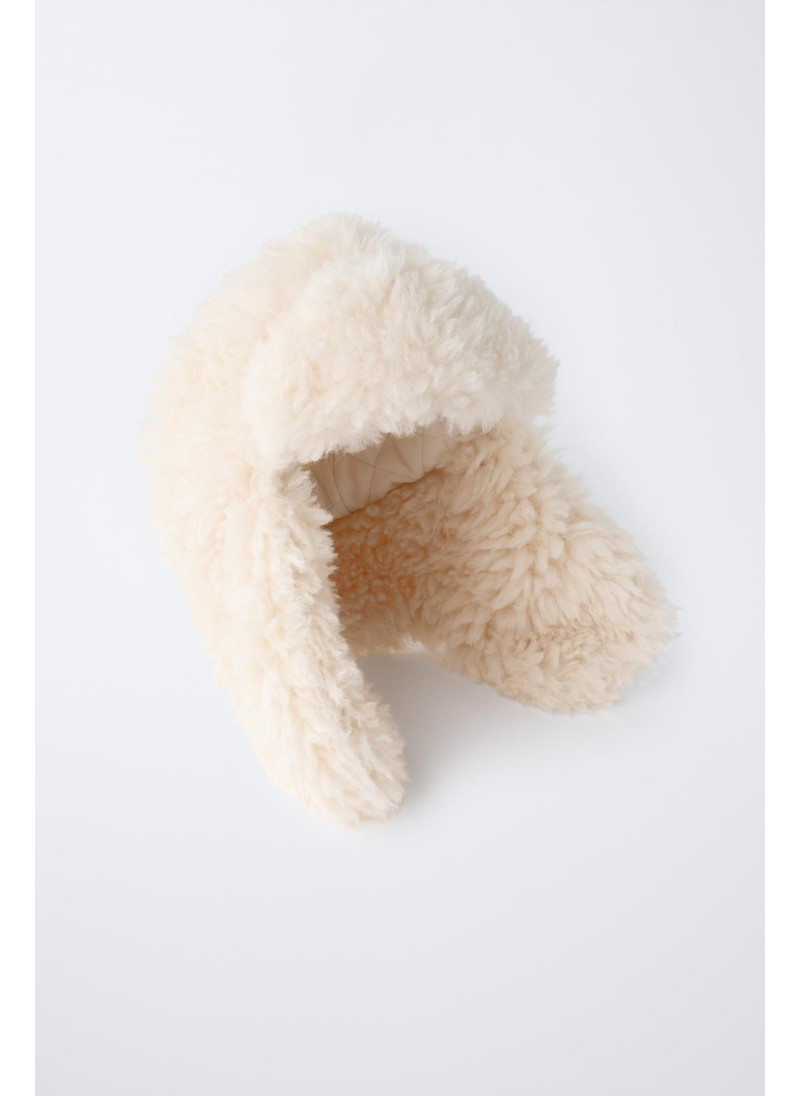 Шапка из искусственного меха коллекции для катания на лыжах Шапка из искусственного меха коллекции для катания на лыжах