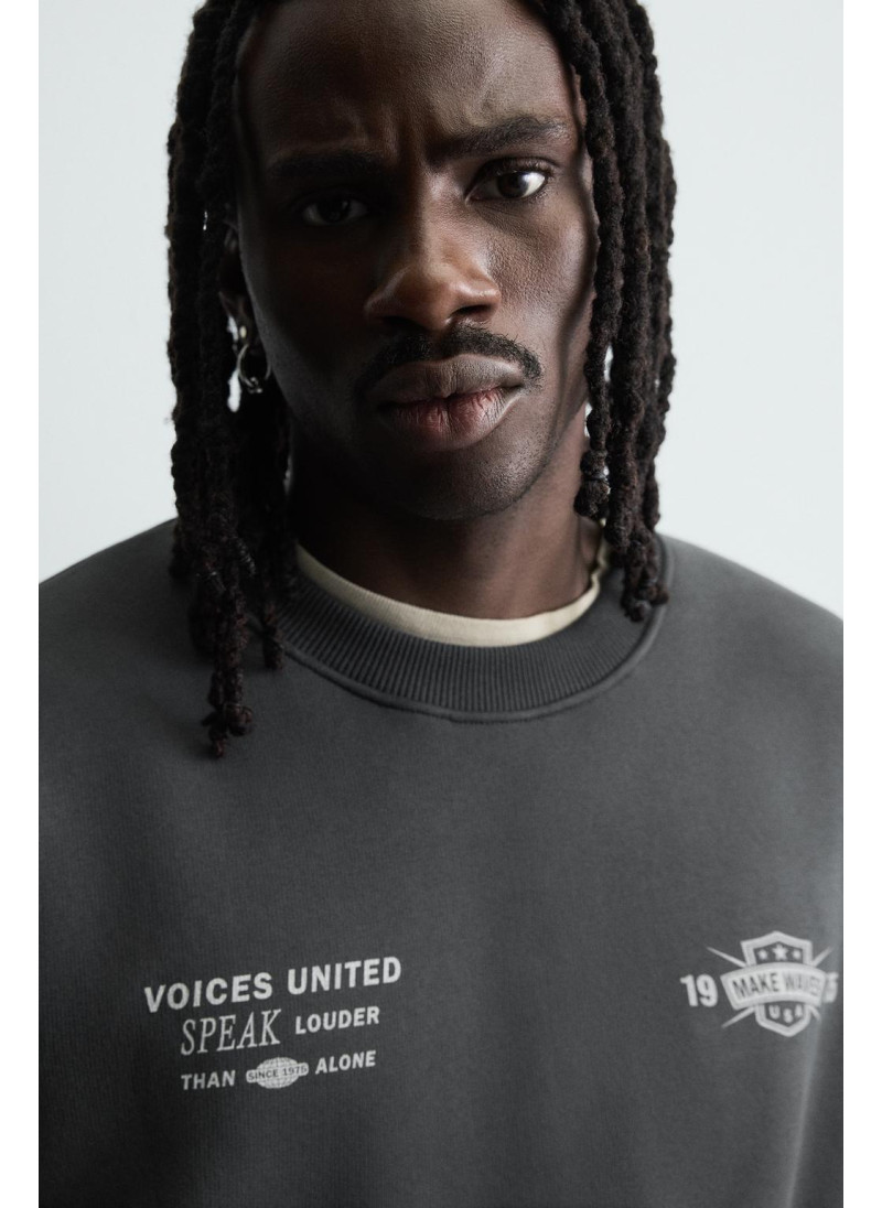 Свитшот с контрастным принтом Свитшот с контрастным принтом