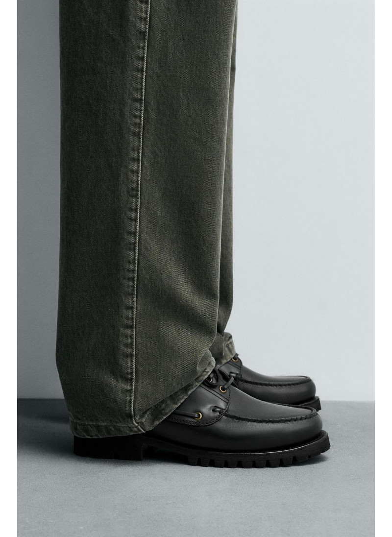 Кожаные палубные туфли