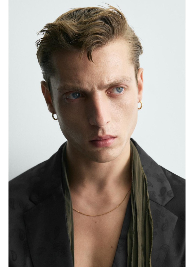 СТРУЯЩИЙСЯ КОСТЮМНЫЙ БЛЕЙЗЕР ИЗ ЖАККАРДА ПЕЙСЛИ - LIMITED EDITION СТРУЯЩИЙСЯ КОСТЮМНЫЙ БЛЕЙЗЕР ИЗ ЖАККАРДА ПЕЙСЛИ - LIMITED EDITION