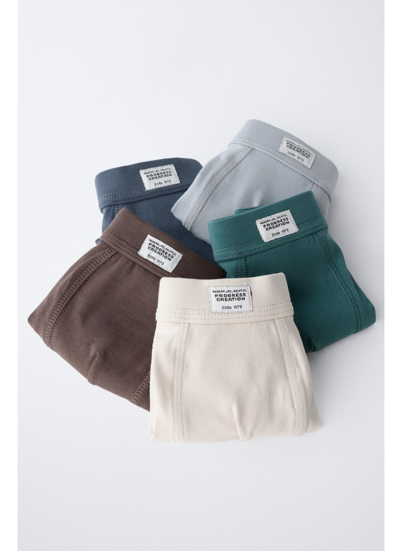 Набор из двух боксерских шорт для детей 2-6 лет с пятью ярлыками Набор из двух боксерских шорт для детей 2-6 лет с пятью ярлыками