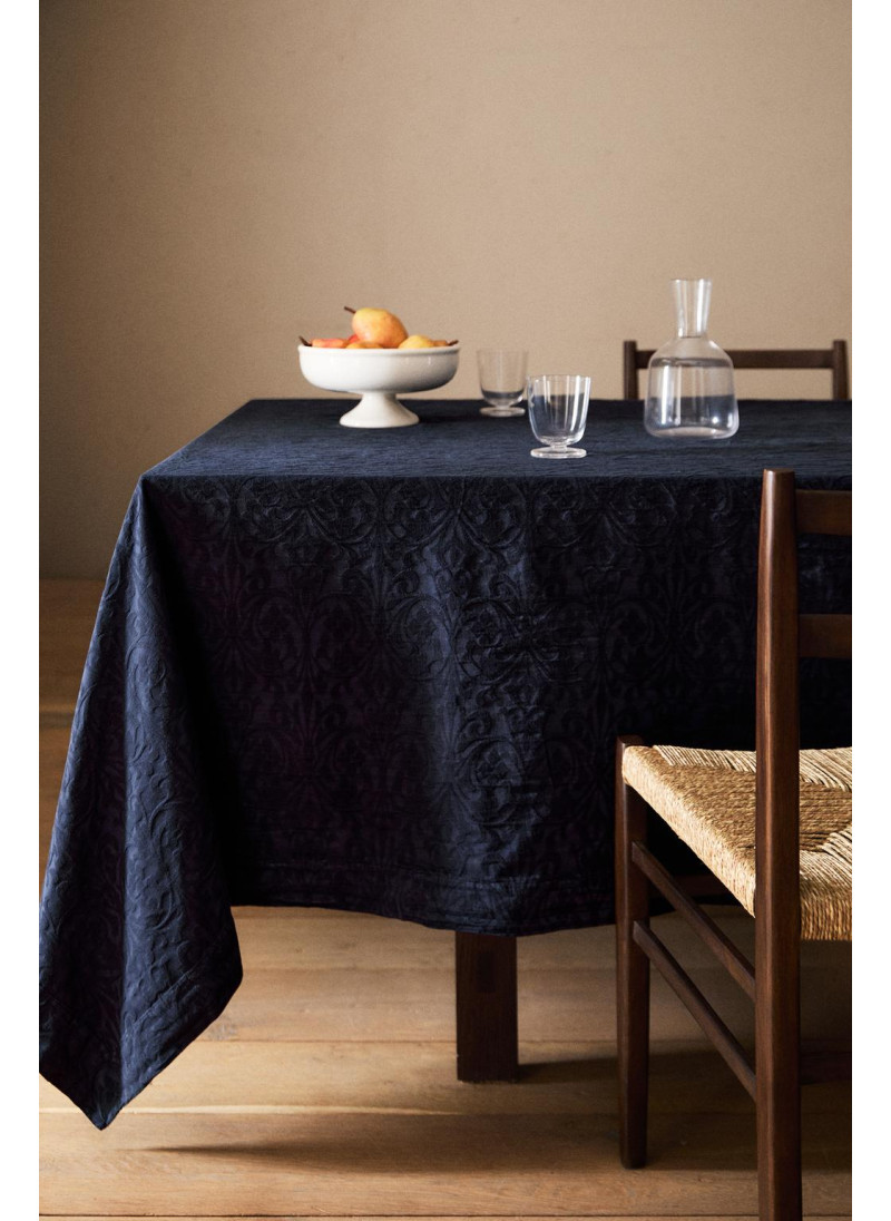 Скатерть с цветочным джаккардовым узором Скатерть с цветочным джаккардовым узором