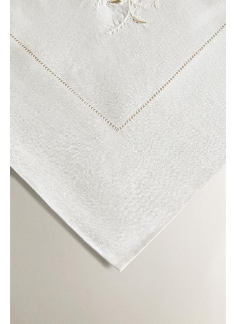 Льняная рождественская скатерть с цветочной вышивкой Льняная рождественская скатерть с цветочной вышивкой