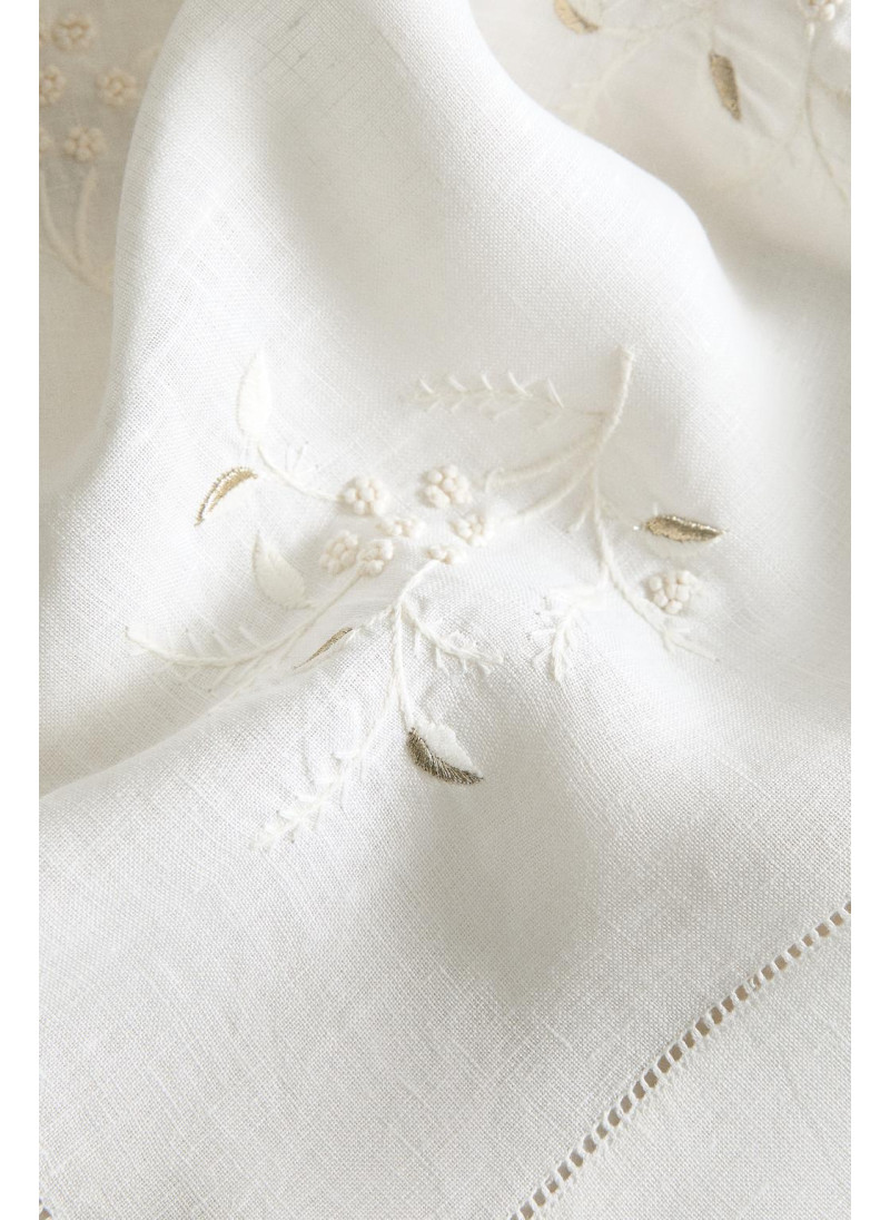 Льняная рождественская скатерть с цветочной вышивкой Льняная рождественская скатерть с цветочной вышивкой