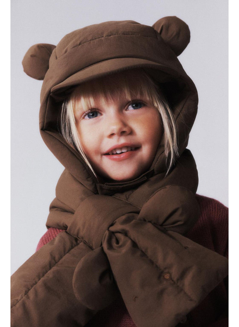 Шляпа из нейлона с ушками