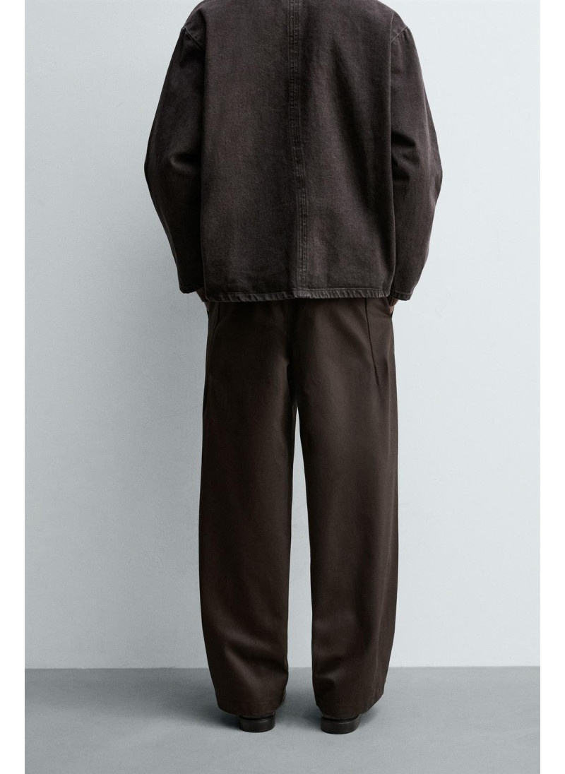 Широкие брюки-чино с защипами Широкие брюки-чино с защипами