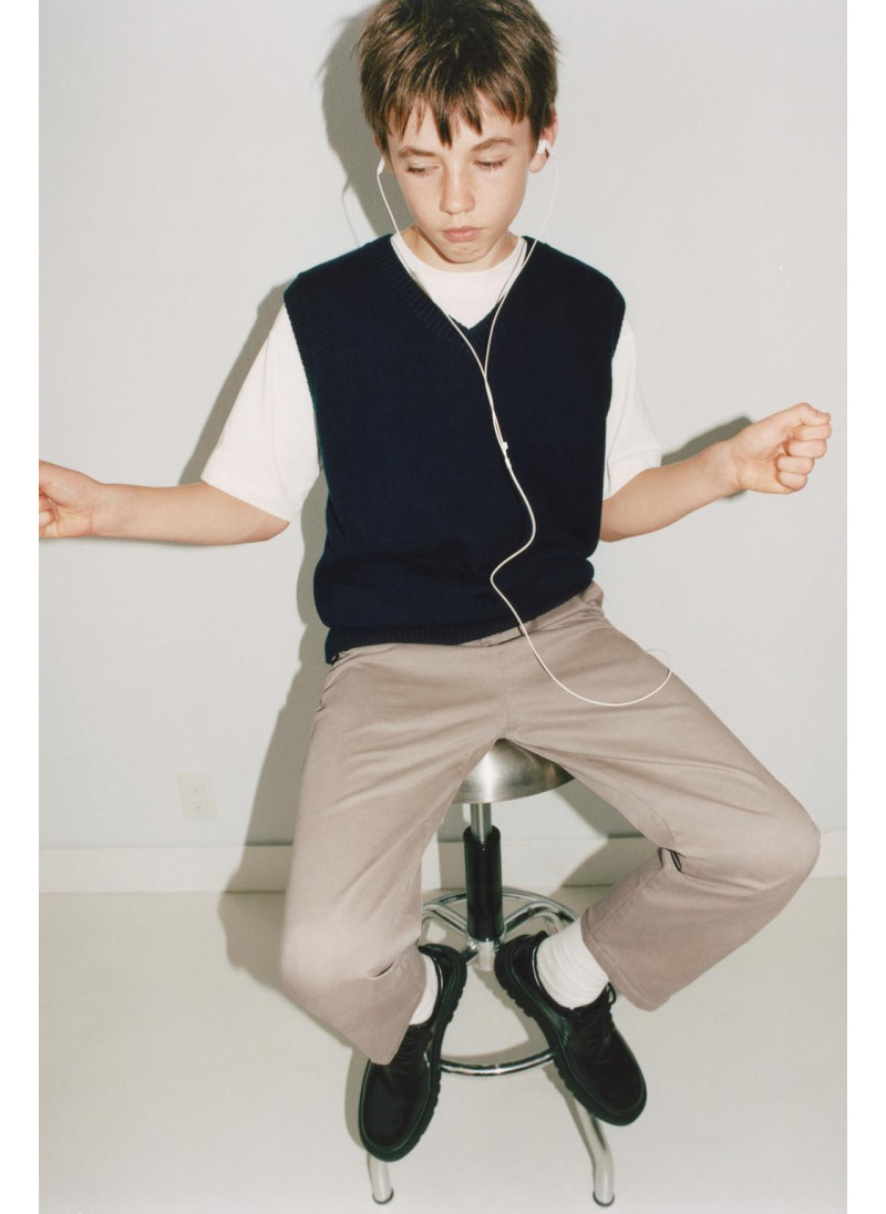 ТРИКОТАЖНЫЙ ЖИЛЕТ ТРИКОТАЖНЫЙ ЖИЛЕТ