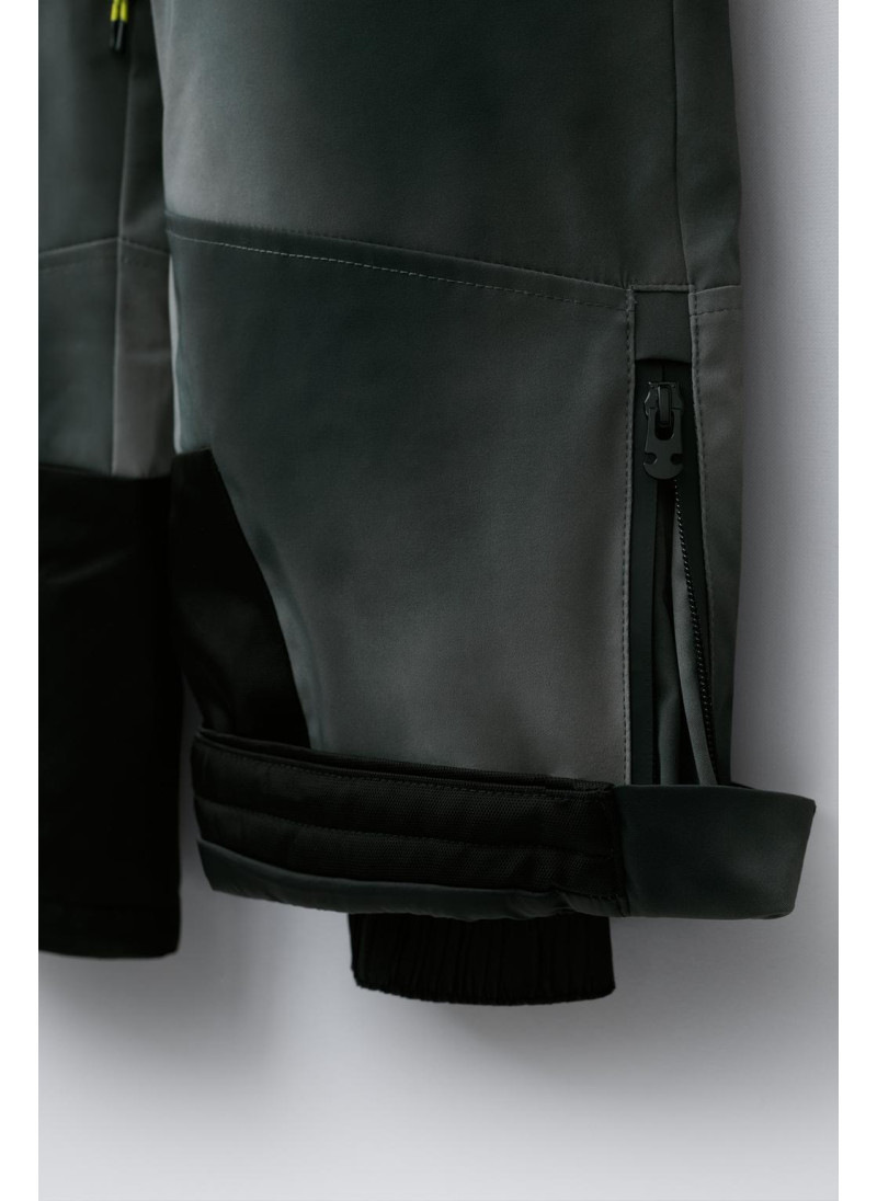 Брюки с лентами для манжет recco® система защиты от воды и ветра коллекции лыжной одежды Брюки с лентами для манжет recco® система защиты от воды и ветра коллекции лыжной одежды