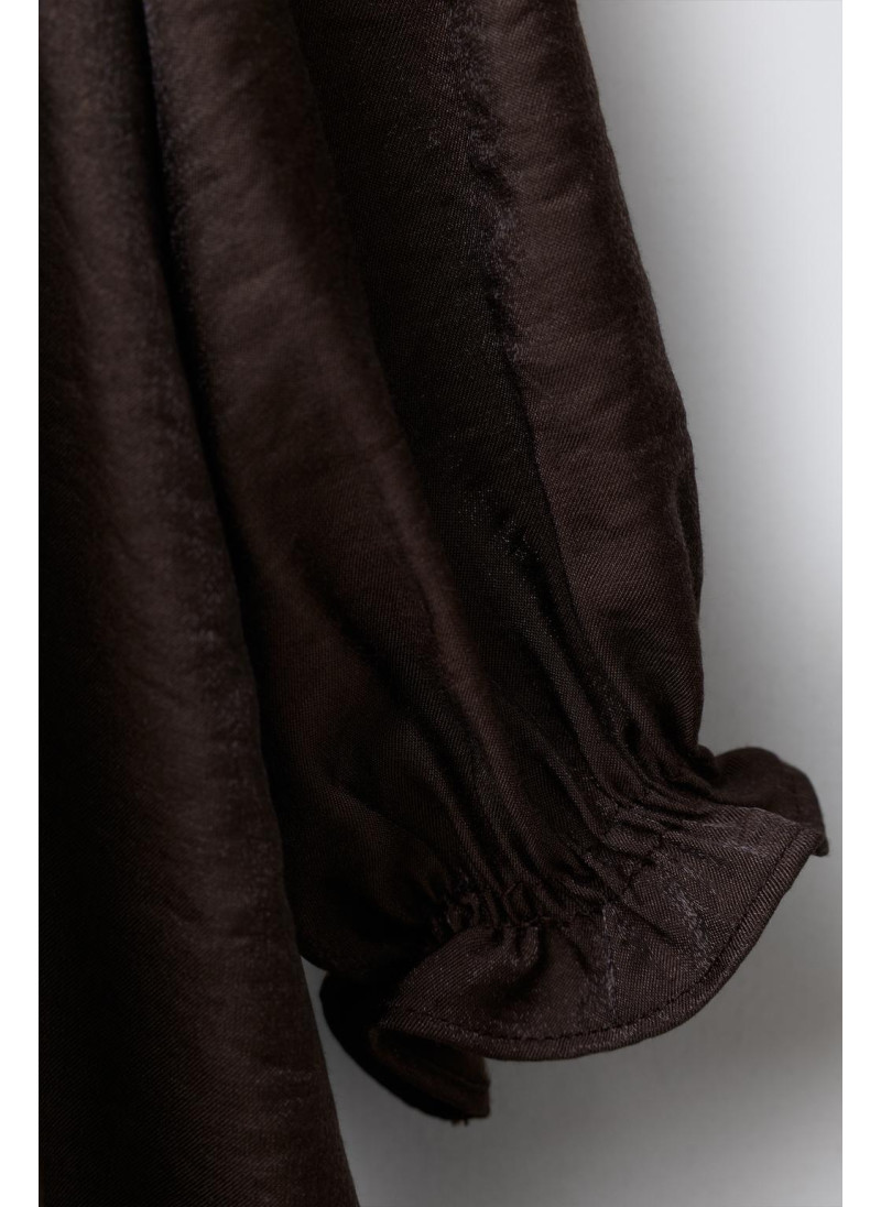 Платье из атласа с контрастным кружевом Платье из атласа с контрастным кружевом