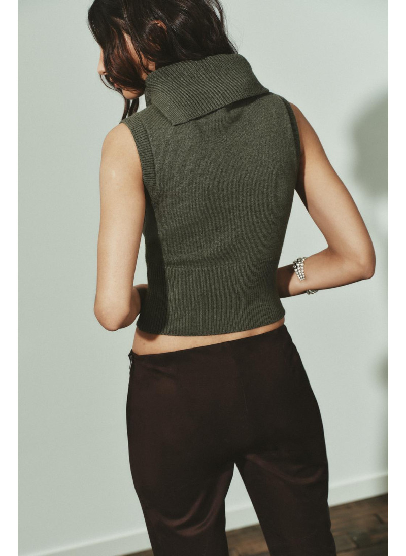 Топ с лацканами Топ с лацканами