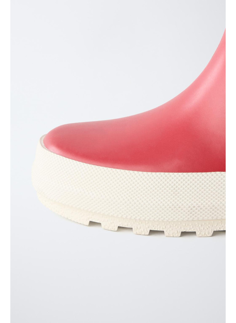 Резиновые сапоги wellington на резиновой подошве Резиновые сапоги wellington на резиновой подошве