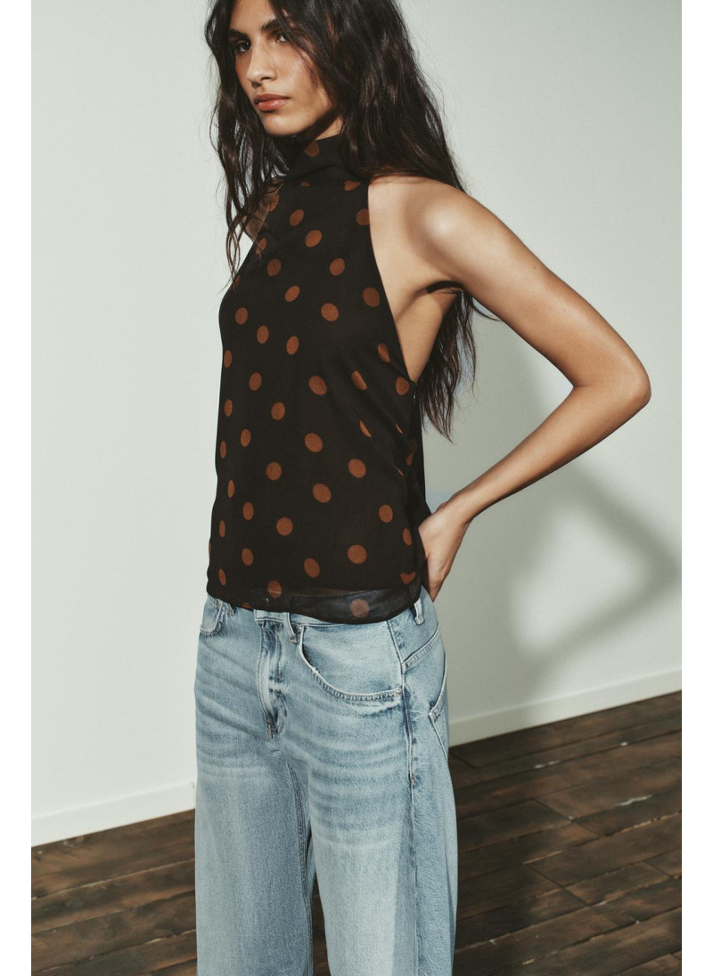 ТОП ИЗ ЖОРЖЕТА С ГОРЛОВИНОЙ ХАЛТЕР В ГОРОШЕК ТОП ИЗ ЖОРЖЕТА С ГОРЛОВИНОЙ ХАЛТЕР В ГОРОШЕК