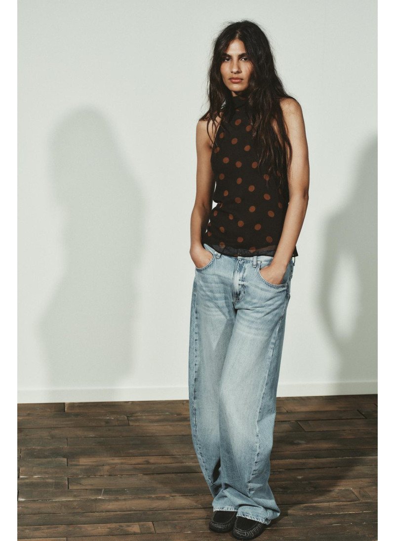 ТОП ИЗ ЖОРЖЕТА С ГОРЛОВИНОЙ...