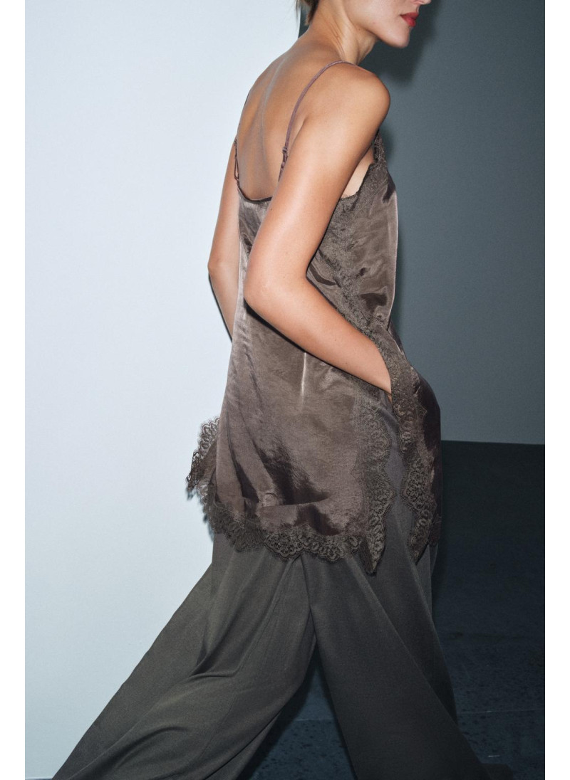 Топ-камисоль с кружевными аппликациями zw collection Топ-камисоль с кружевными аппликациями zw collection