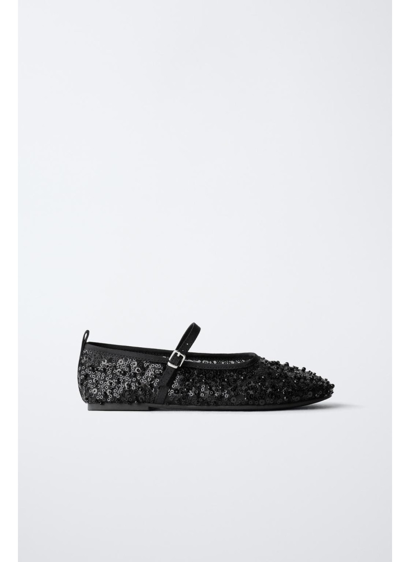 Балетки с пряжкой и бусинами Балетки с пряжкой и бусинами