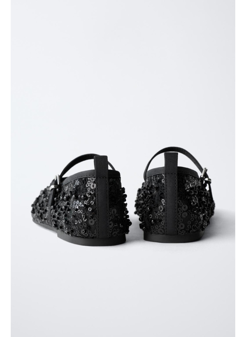 Балетки с пряжкой и бусинами Балетки с пряжкой и бусинами