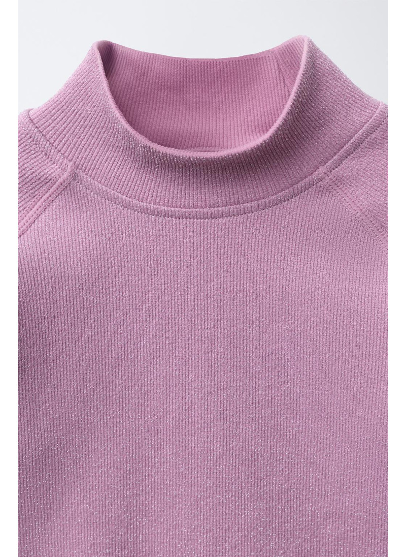 Футболка из блестящей дышащей коллекции лыжной одежды Футболка из блестящей дышащей коллекции лыжной одежды