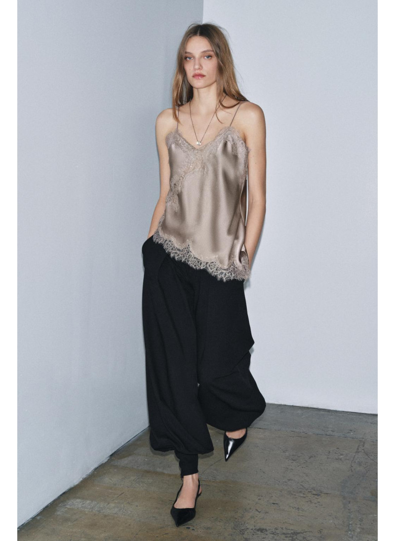 Топ-камисоль с кружевной отделкой zw collection Топ-камисоль с кружевной отделкой zw collection