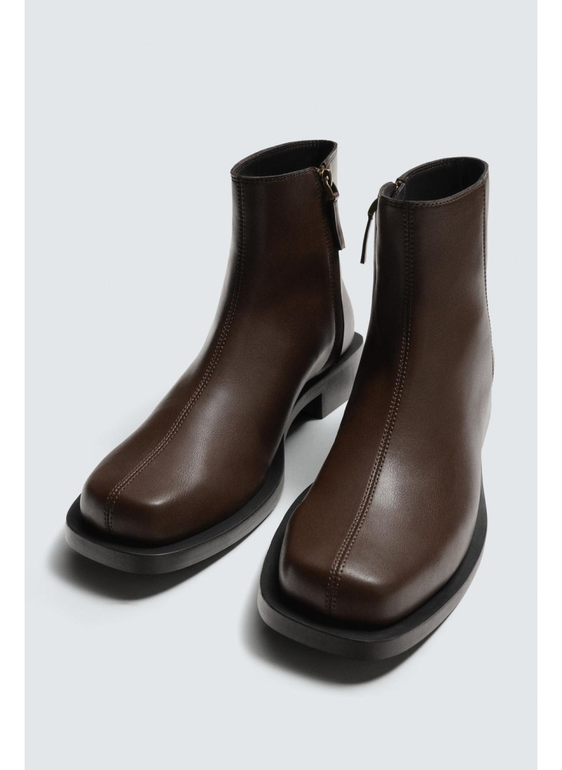 САПОГИ С ДЕКОРАТИВНОЙ СТРОЧКОЙ САПОГИ С ДЕКОРАТИВНОЙ СТРОЧКОЙ