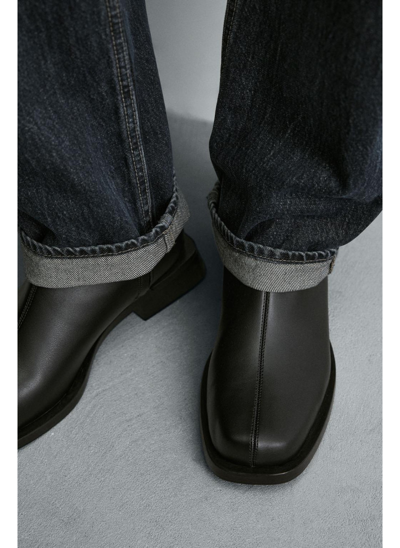 САПОГИ С ДЕКОРАТИВНОЙ СТРОЧКОЙ САПОГИ С ДЕКОРАТИВНОЙ СТРОЧКОЙ