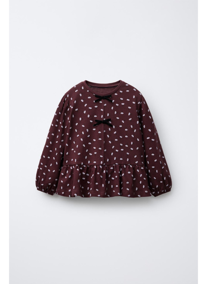 ФУТБОЛКА С ЦВЕТОЧНЫМ ПРИНТОМ, БАНТОМ И БАРХАТОМ ФУТБОЛКА С ЦВЕТОЧНЫМ ПРИНТОМ, БАНТОМ И БАРХАТОМ