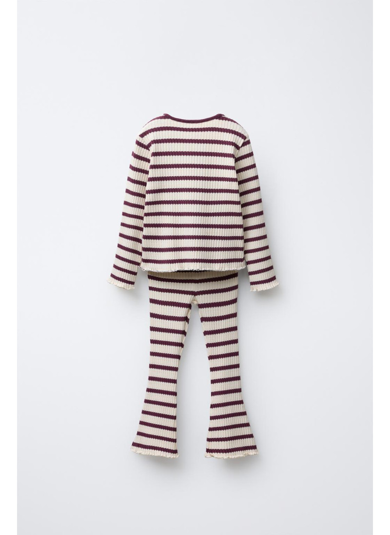 КОМПЛЕКТ ИЗ ФУТБОЛКИ И РАСКЛЕШЕННЫХ ЛЕГИНСОВ В РУБЧИК В ПОЛОСКУ КОМПЛЕКТ ИЗ ФУТБОЛКИ И РАСКЛЕШЕННЫХ ЛЕГИНСОВ В РУБЧИК В ПОЛОСКУ