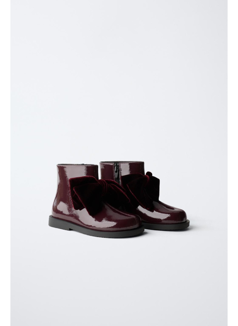 ЛАКИРОВАННЫЕ БОТИНКИ С БАНТОМ ЛАКИРОВАННЫЕ БОТИНКИ С БАНТОМ