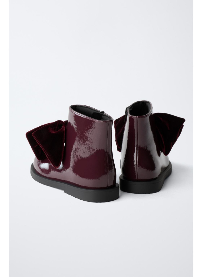 ЛАКИРОВАННЫЕ БОТИНКИ С БАНТОМ ЛАКИРОВАННЫЕ БОТИНКИ С БАНТОМ