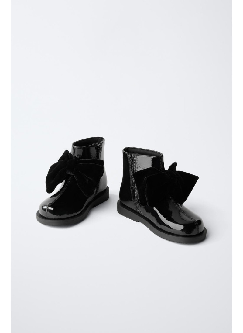 ЛАКИРОВАННЫЕ БОТИНКИ С БАНТОМ ЛАКИРОВАННЫЕ БОТИНКИ С БАНТОМ