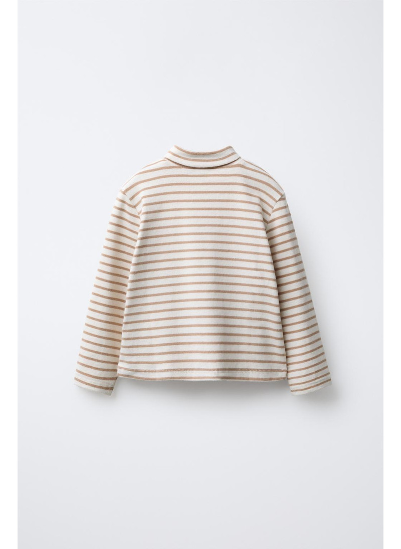 ТОП С ВОРОТНИКОМ-СТОЙКОЙ ТОП С ВОРОТНИКОМ-СТОЙКОЙ