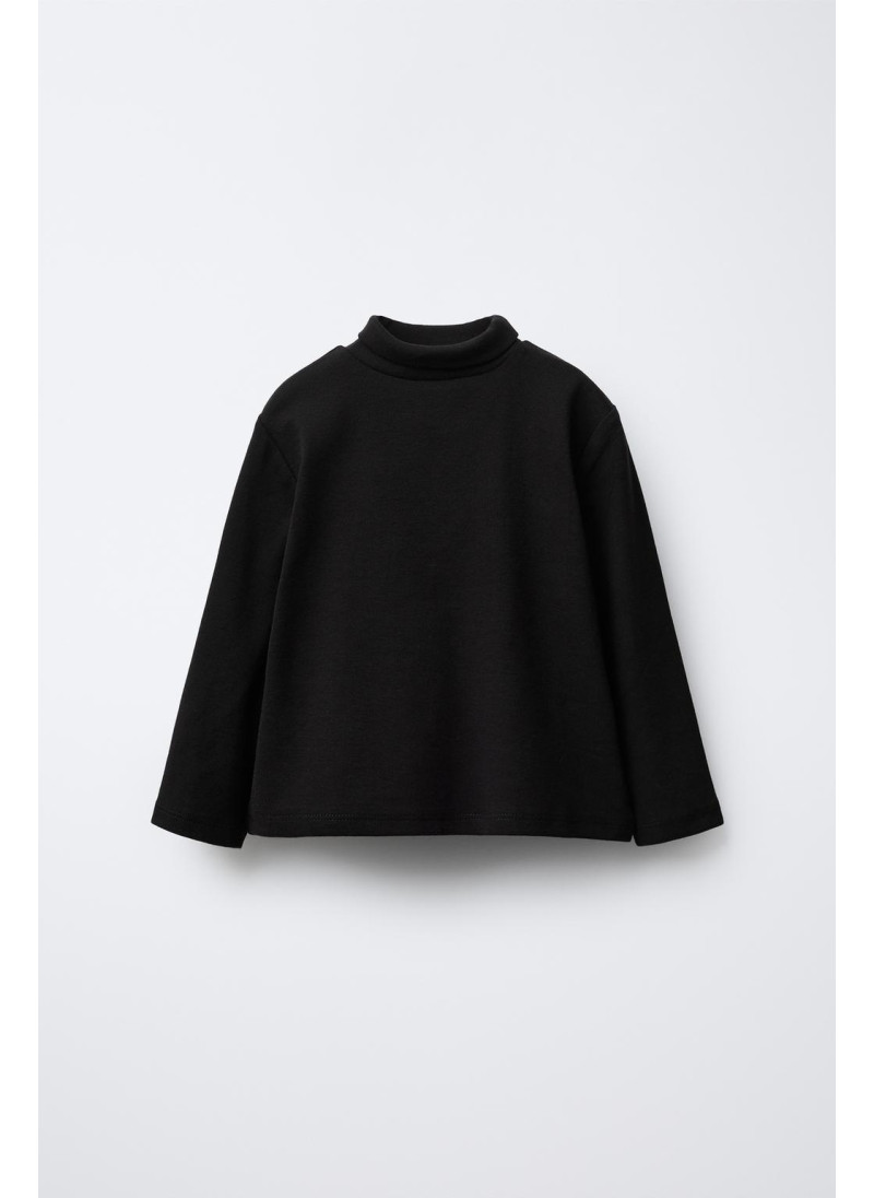 ТОП С ВОРОТНИКОМ-СТОЙКОЙ ТОП С ВОРОТНИКОМ-СТОЙКОЙ