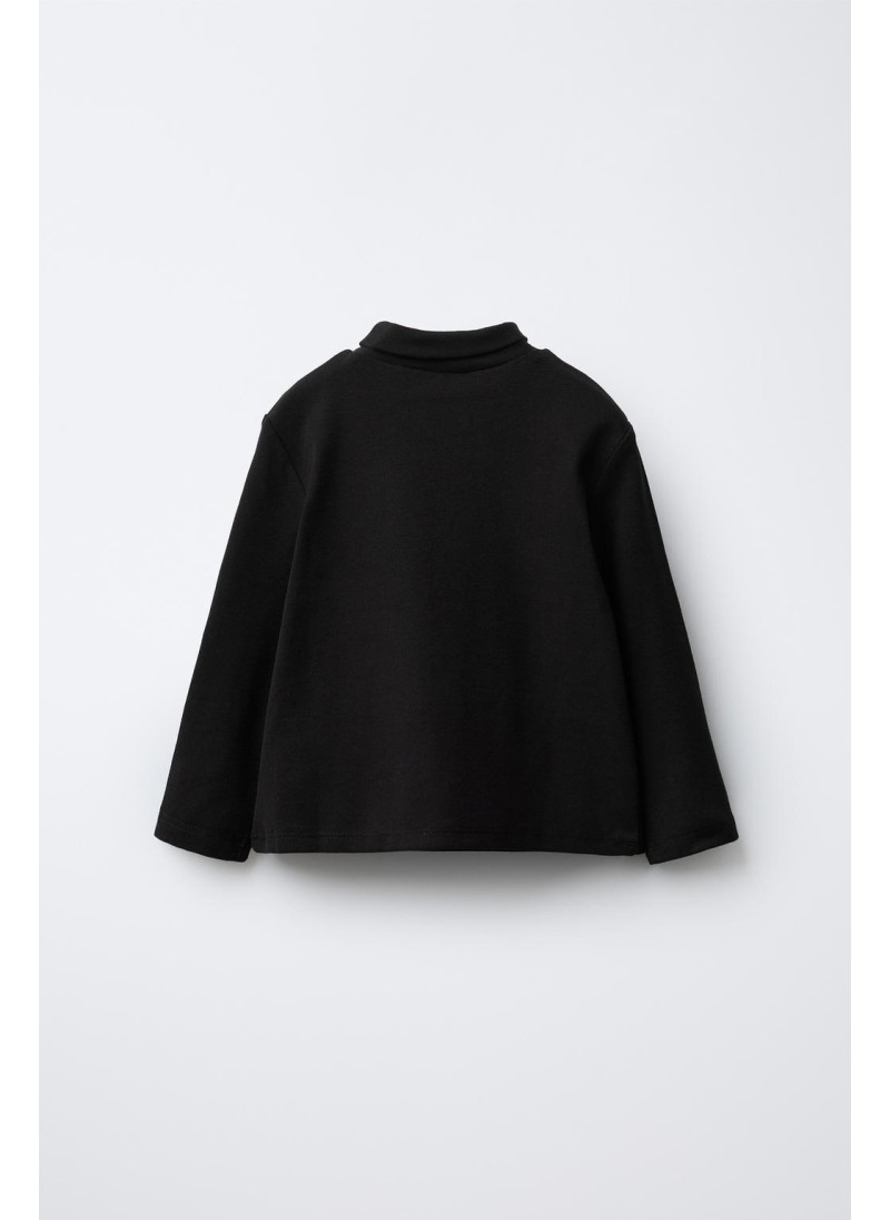 ТОП С ВОРОТНИКОМ-СТОЙКОЙ ТОП С ВОРОТНИКОМ-СТОЙКОЙ