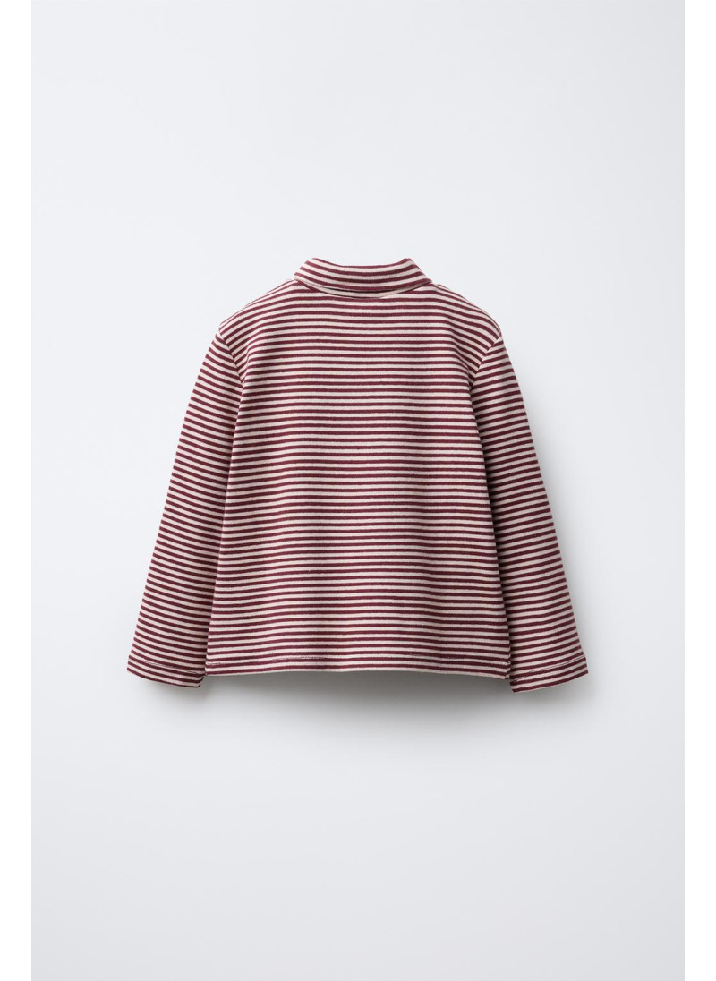 ТОП С ВОРОТНИКОМ-СТОЙКОЙ ТОП С ВОРОТНИКОМ-СТОЙКОЙ