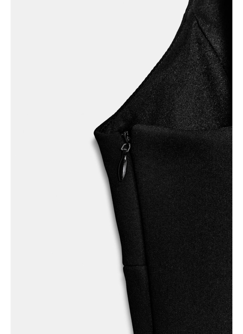 КОРОТКОЕ ПЛАТЬЕ С БАНТОМ И УКРАШЕНИЕМ КОРОТКОЕ ПЛАТЬЕ С БАНТОМ И УКРАШЕНИЕМ