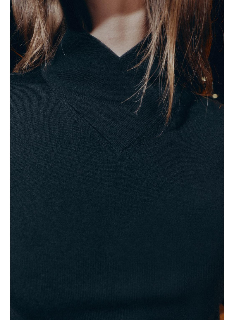 СВИТЕР ИЗ ШЕРСТИ С ВЫСОКИМ ВОРОТНИКОМ НАЗАПАХ СВИТЕР ИЗ ШЕРСТИ С ВЫСОКИМ ВОРОТНИКОМ НАЗАПАХ