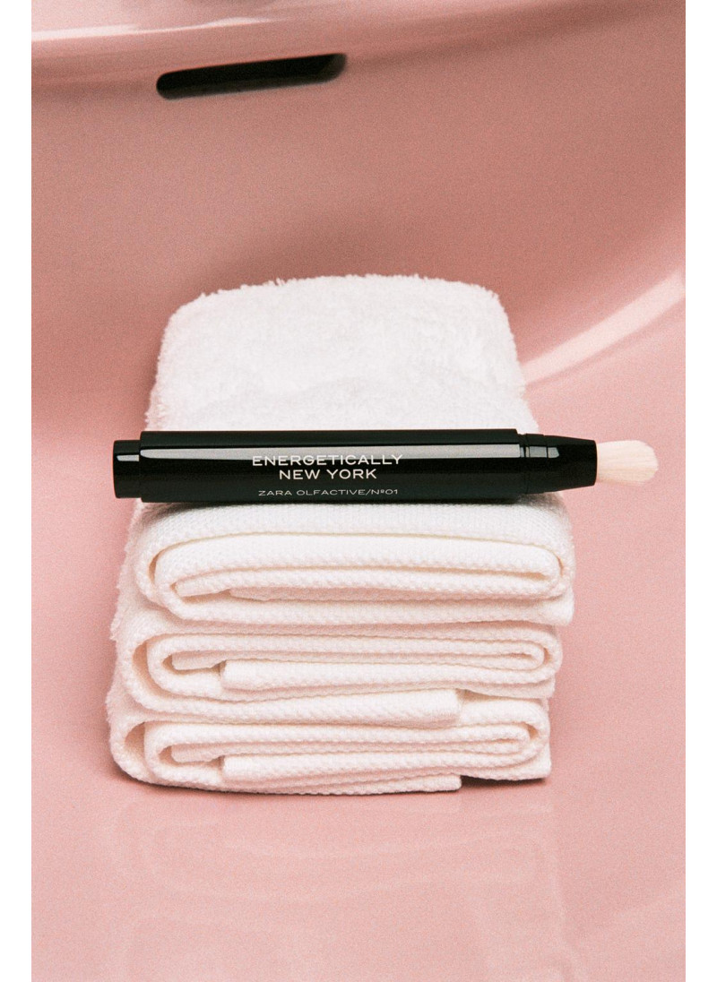 Парфюмерная кисть energetically new york 7 мл (0,23 жидк. унц.) Парфюмерная кисть energetically new york 7 мл (0,23 жидк. унц.)