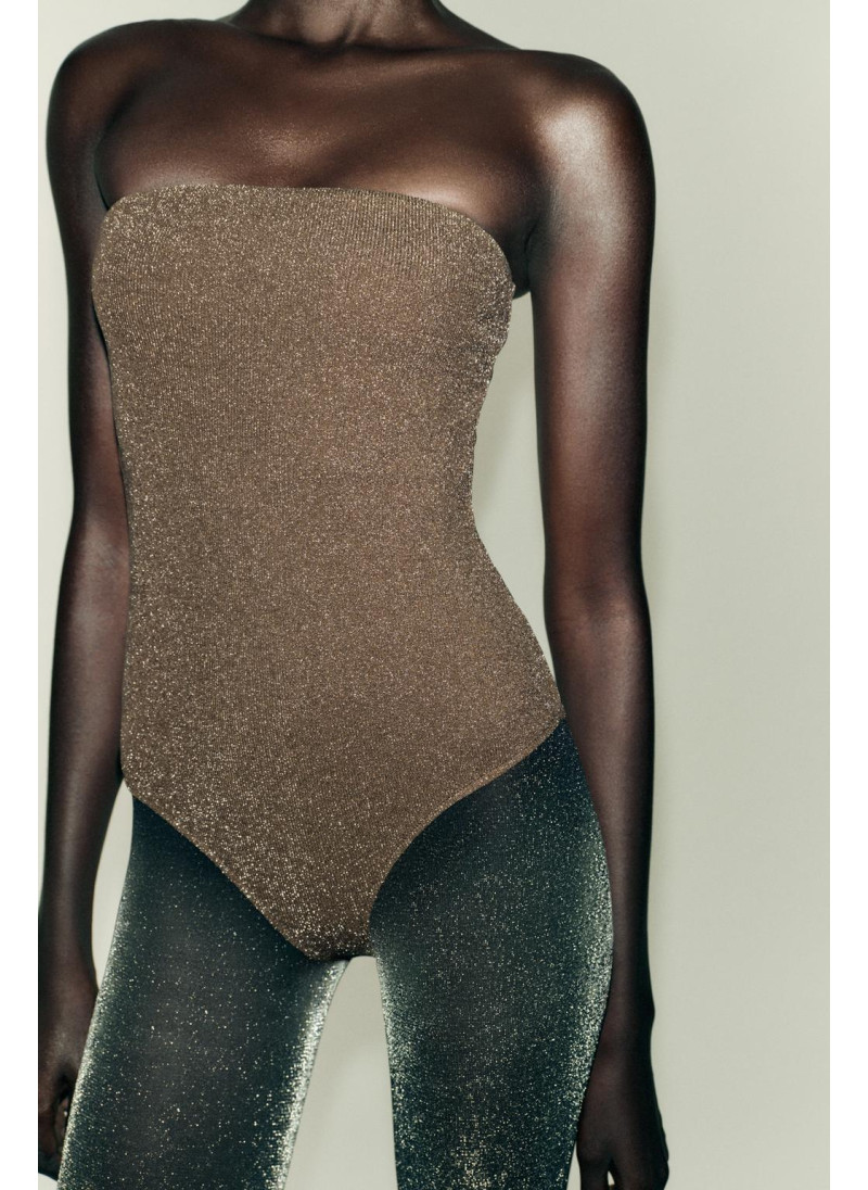 БОДИ БАНДО С МЕТАЛЛИЗИРОВА�...