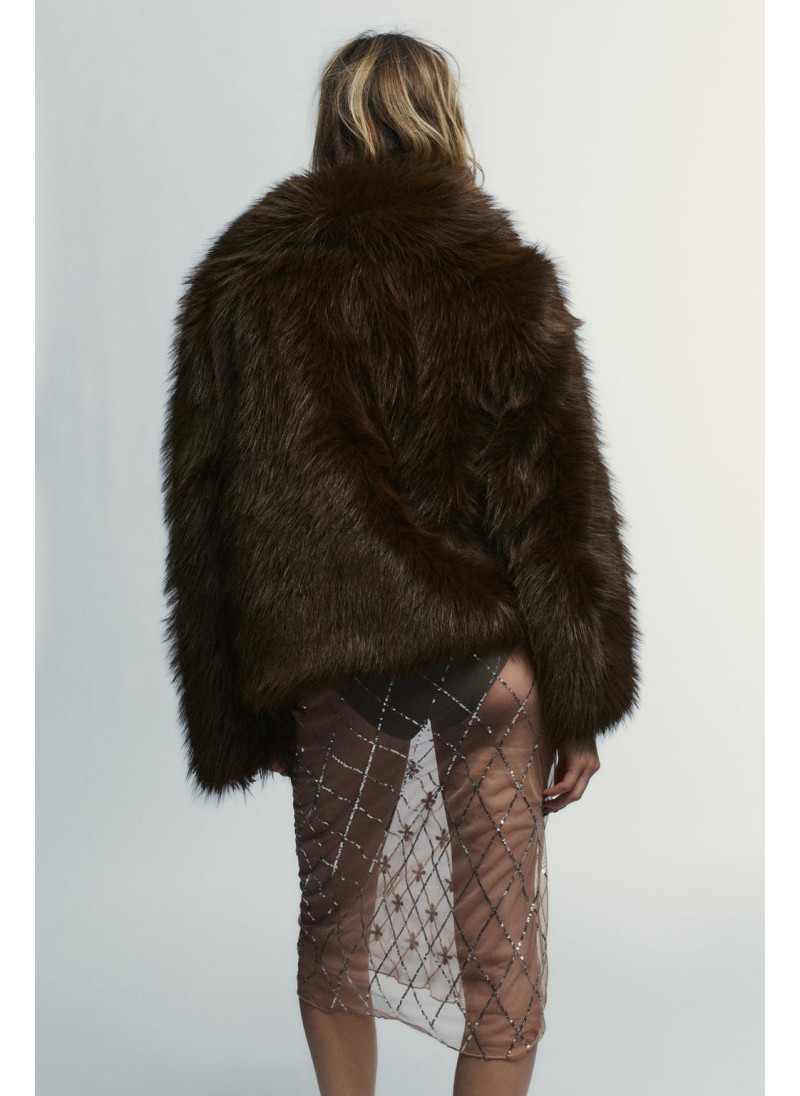 КОРОТКОЕ ПАЛЬТО ИЗ ИСКУССТВЕННОГО МЕХА КОРОТКОЕ ПАЛЬТО ИЗ ИСКУССТВЕННОГО МЕХА