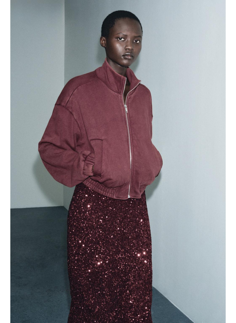 КУРТКА ИЗ МЯГКОЙ ТКАНИ С ЭФФЕКТОМ ПОТЕРТОСТИ КУРТКА ИЗ МЯГКОЙ ТКАНИ С ЭФФЕКТОМ ПОТЕРТОСТИ