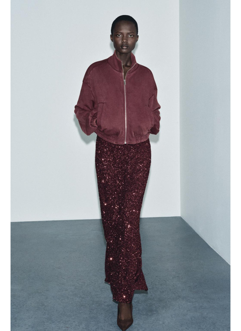 КУРТКА ИЗ МЯГКОЙ ТКАНИ С ЭФ�...