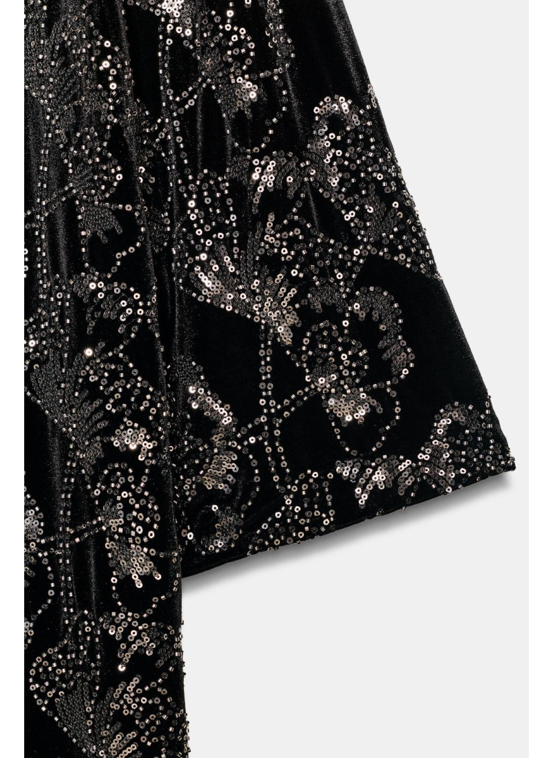 БАРХАТНОЕ ПАЛЬТО С ПАЙЕТКАМИ И БИСЕРОМ БАРХАТНОЕ ПАЛЬТО С ПАЙЕТКАМИ И БИСЕРОМ